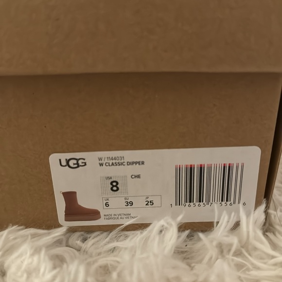 NWT UGG - Chestnut Classic Dipper | Platform Brown Tan Uggs
